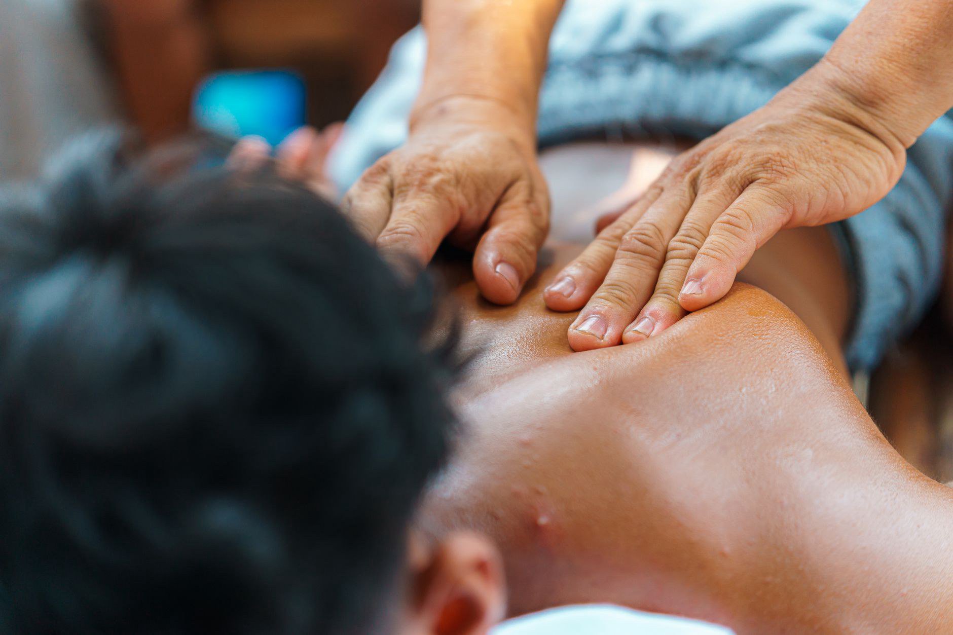Câu hỏi thường gặp về massage cổ vai gáy ở quận 1